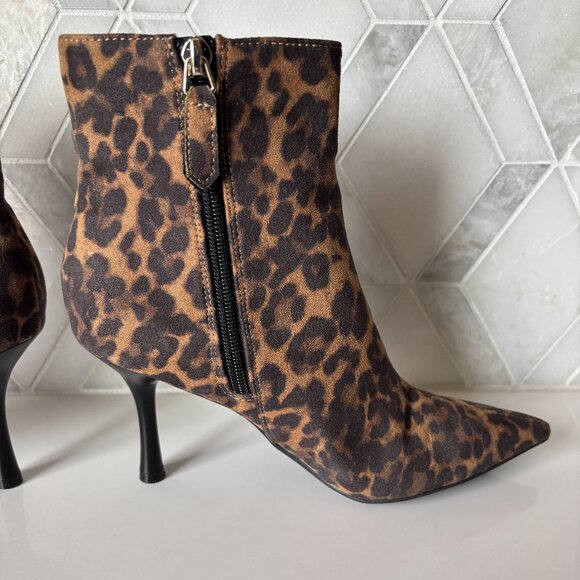 Nine West 7.5M Leopard Animal Print Heeled Boot Pointed Toe Therin Stiletto Heel - Picture 4 of 11